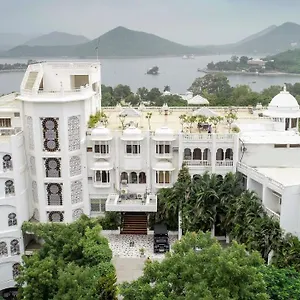 hotel-hilltop-palace.udaipurhotels.org/